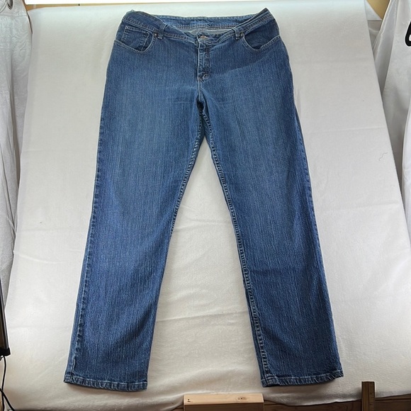 lee riders relaxed fit womens jeans